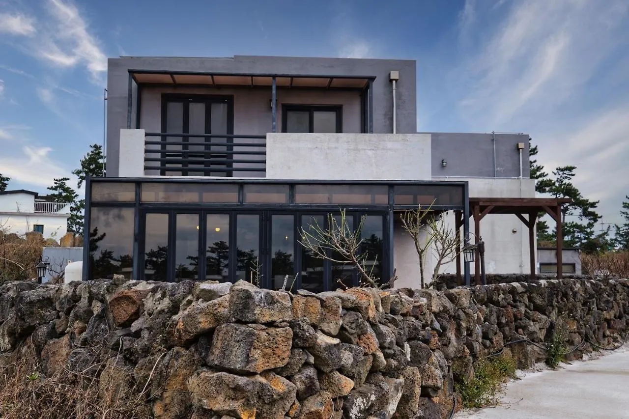 Hyeopjae Moonbeam Villa Jeju Holiday home